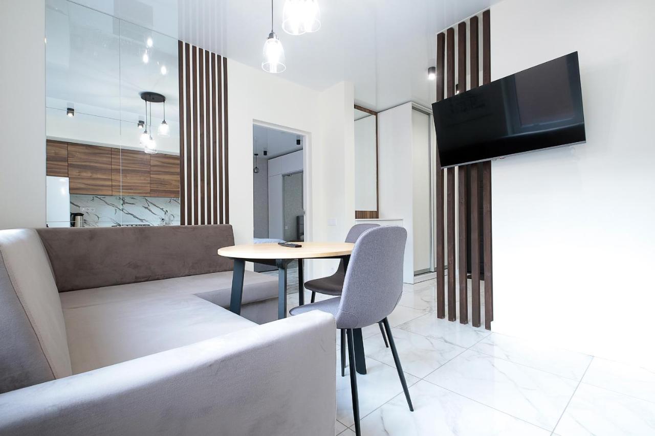 Luxury Nest Lviv Center Apartment Exterior foto