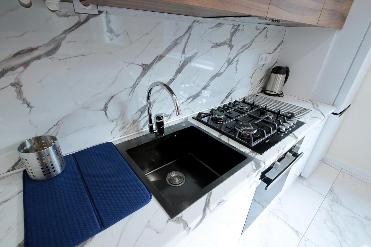 Luxury Nest Lviv Center Apartment Exterior foto