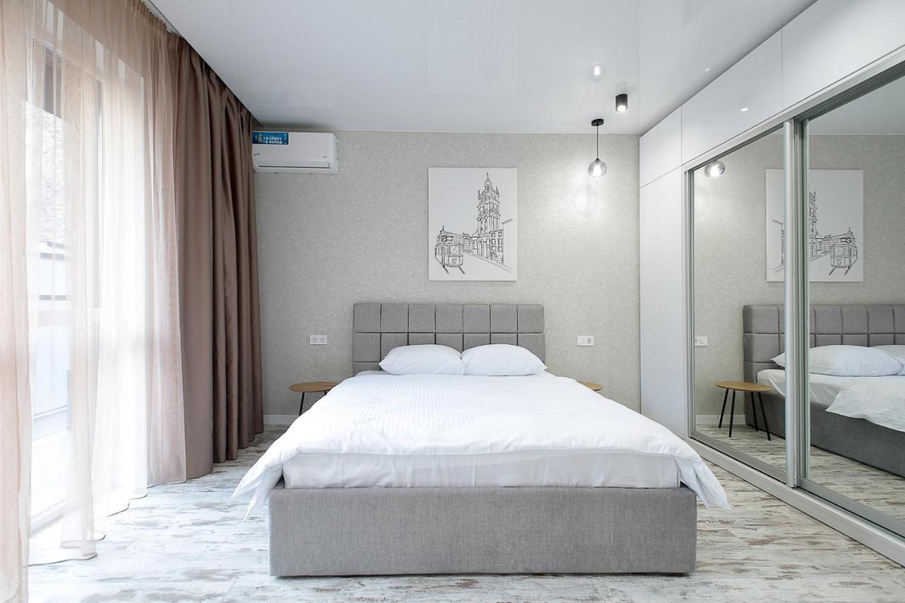 Luxury Nest Lviv Center Apartment Exterior foto
