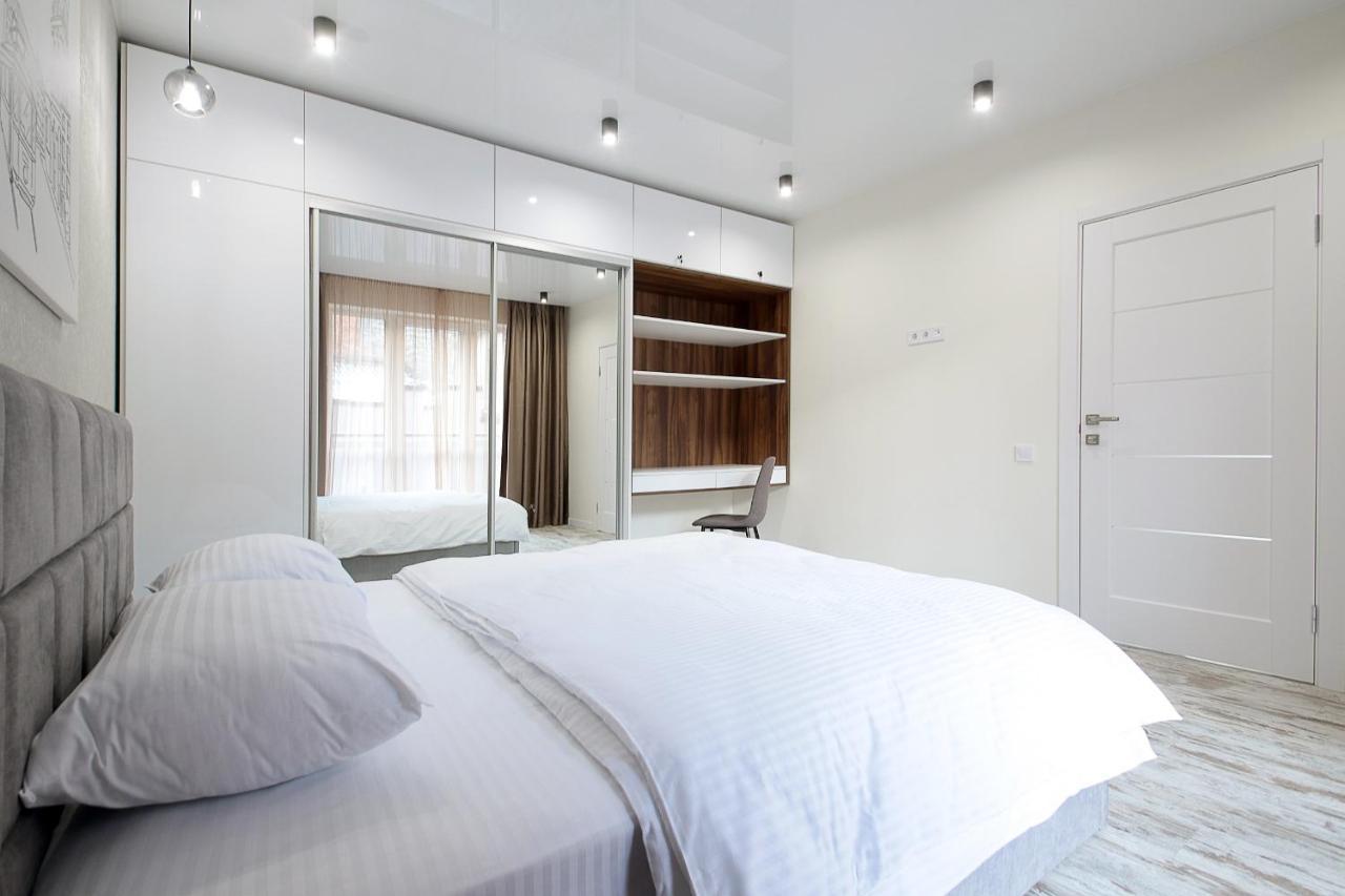 Luxury Nest Lviv Center Apartment Exterior foto