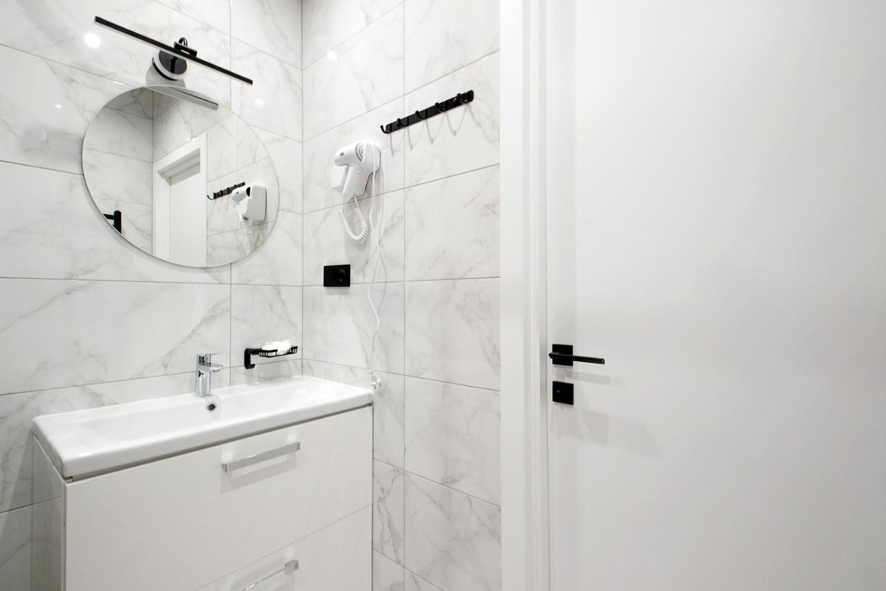 Luxury Nest Lviv Center Apartment Exterior foto